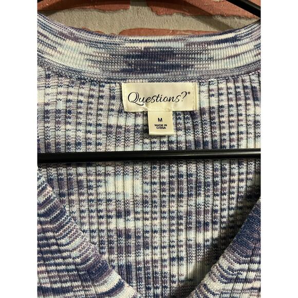 Questions? | Long Sleeve V-Neck Collared Ribbed Top - Picture 3 of 6